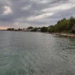 Two Bedroom With Terrace And Sea View شقة فيلا لوكا