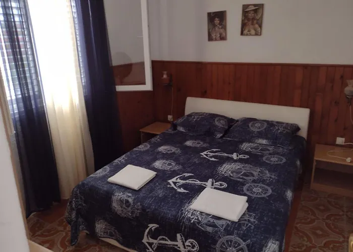 아파트 Two Bedroom With Terrace And Sea View 벨라루카